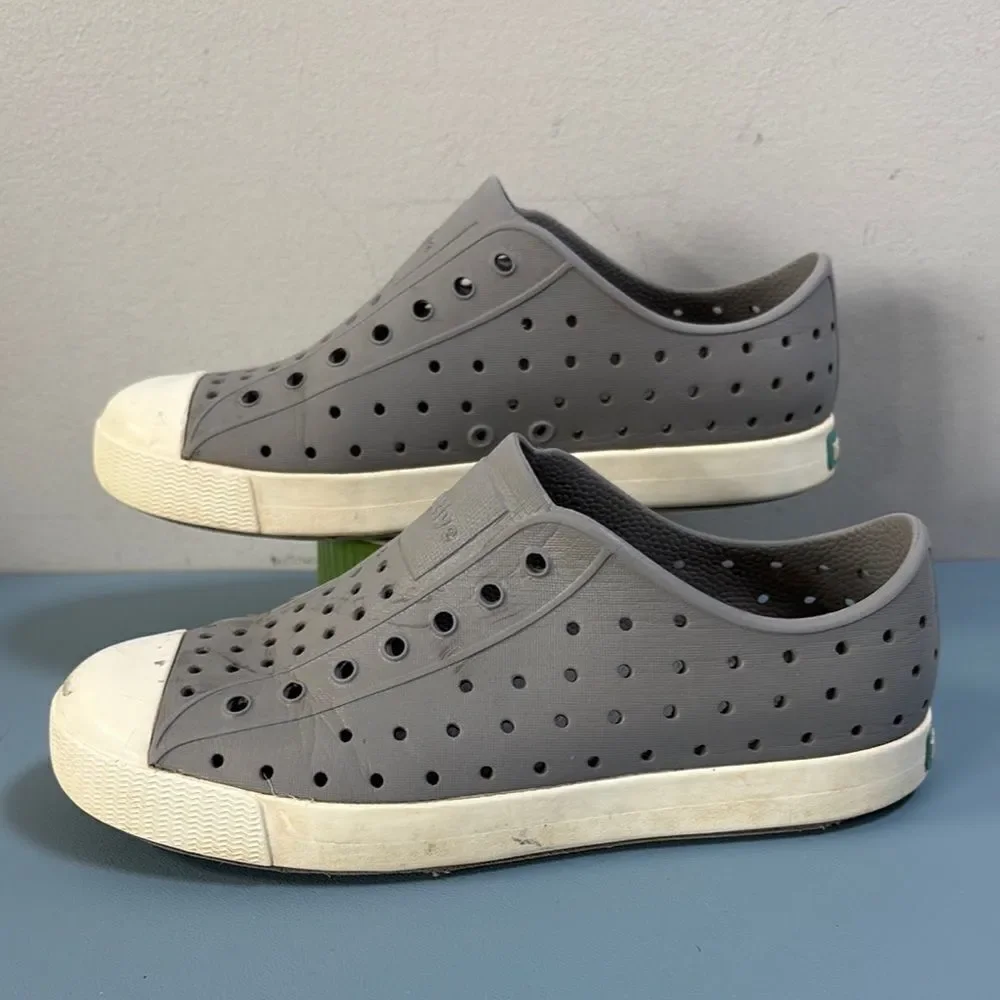 Native Junior Slip on and Gray & White Perforated Sneakers J3
